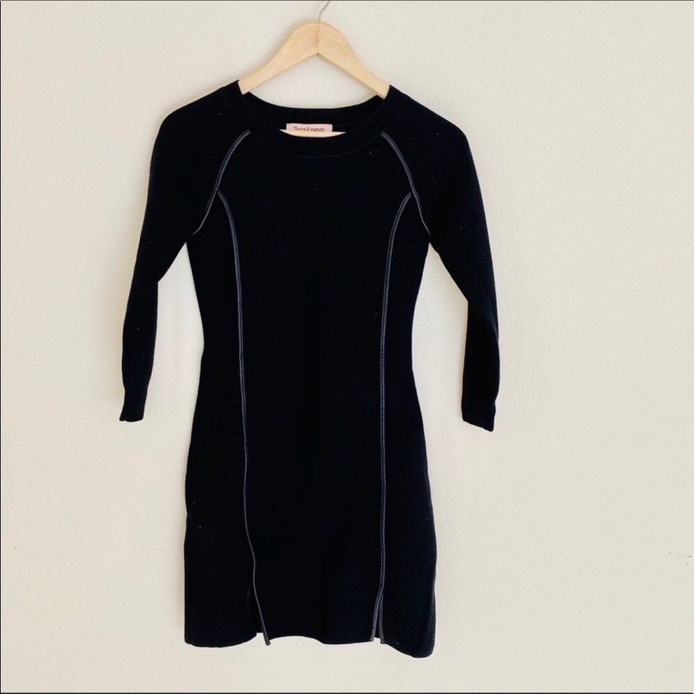Juicy Couture Black Wool Form Fitting Dress XS